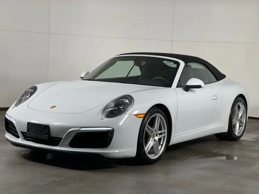 2017 Porsche 911 Cabriolet photo 1