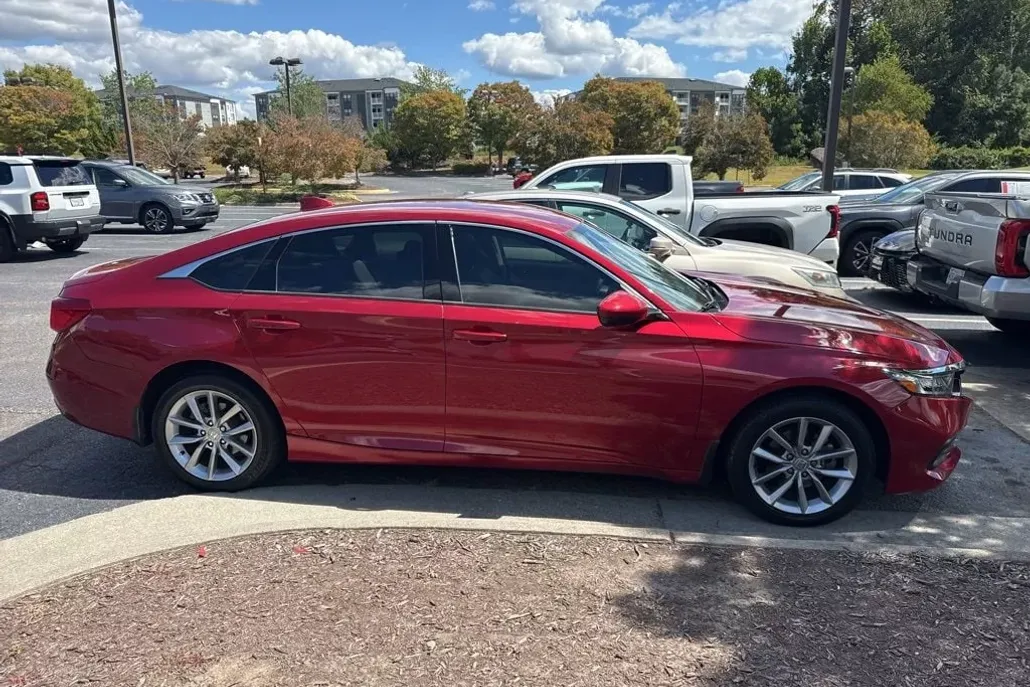 2021 Honda Accord LX 1.5T photo 1