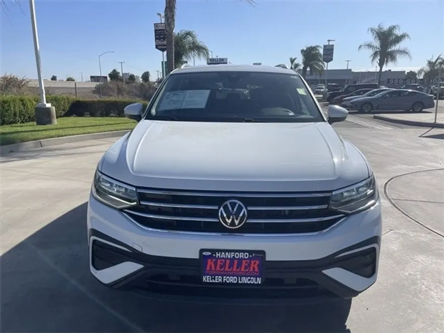 2024 Volkswagen Tiguan SE Wolfsburg Edition photo 1