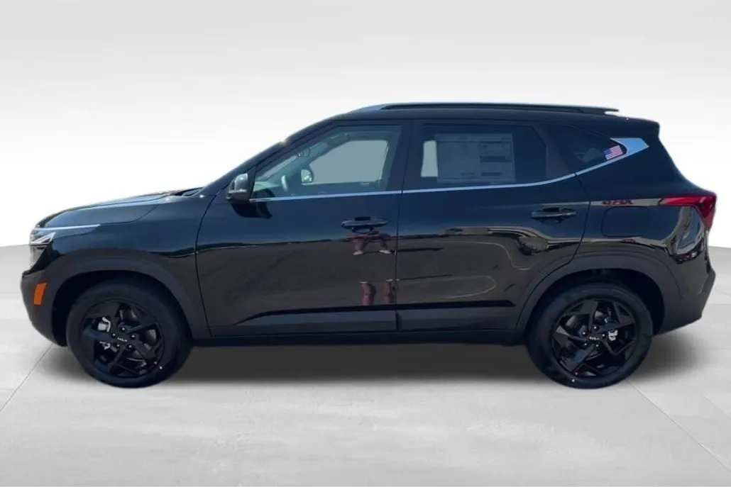 2026 Kia Seltos EX photo 1