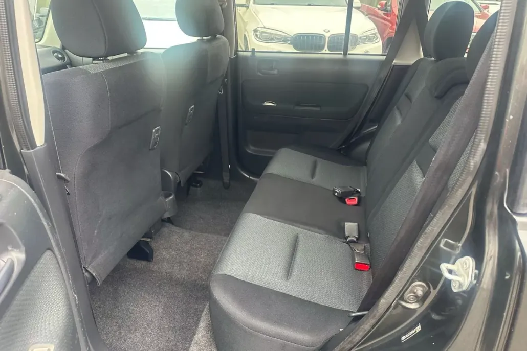 2006 Scion xB Base photo 1