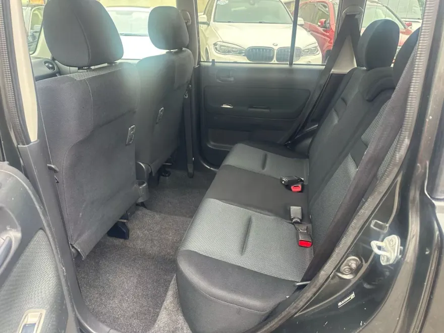 2006 Scion xB Base photo 1