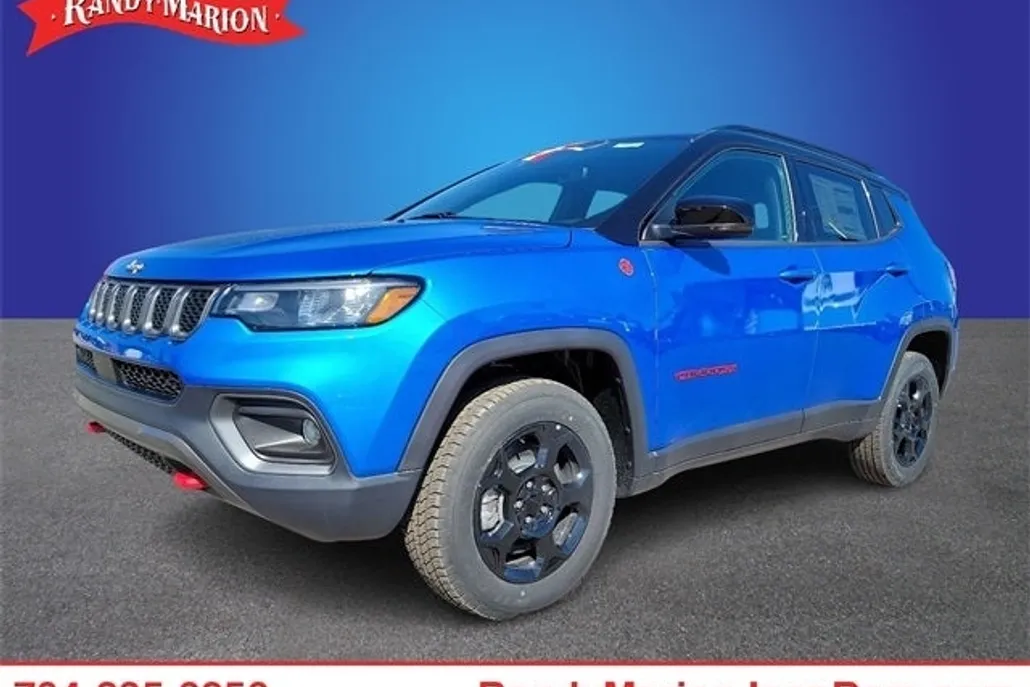 2024 Jeep Compass Trailhawk photo 1
