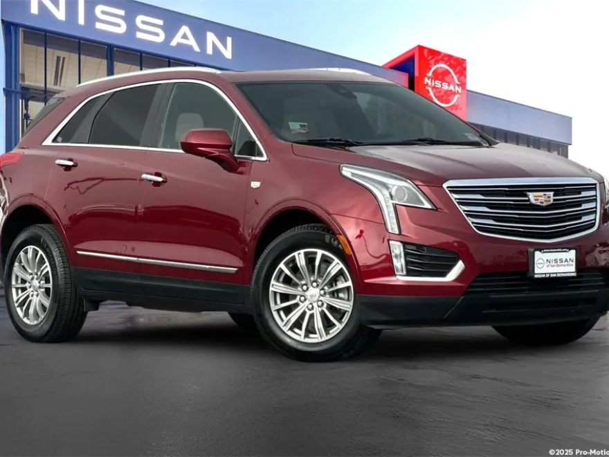 2017 Cadillac XT5 Luxury photo 1