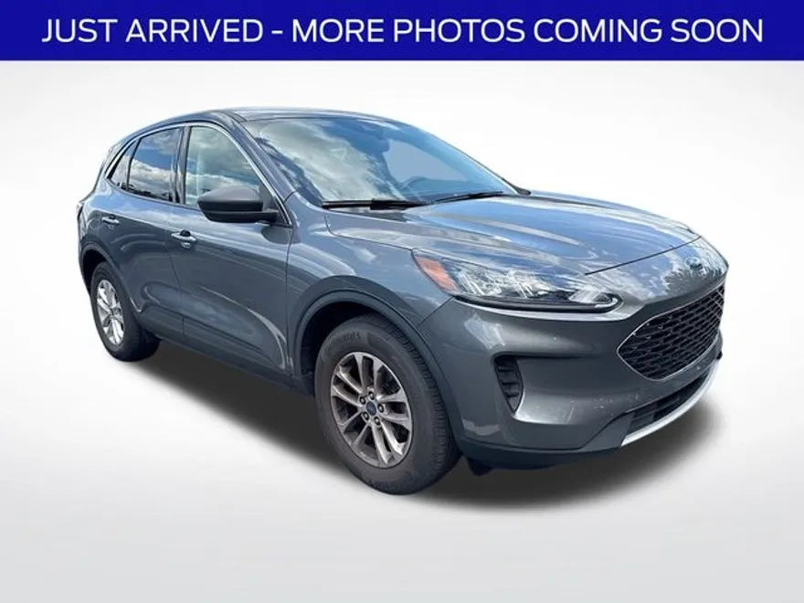 2022 Ford Escape SE photo 1
