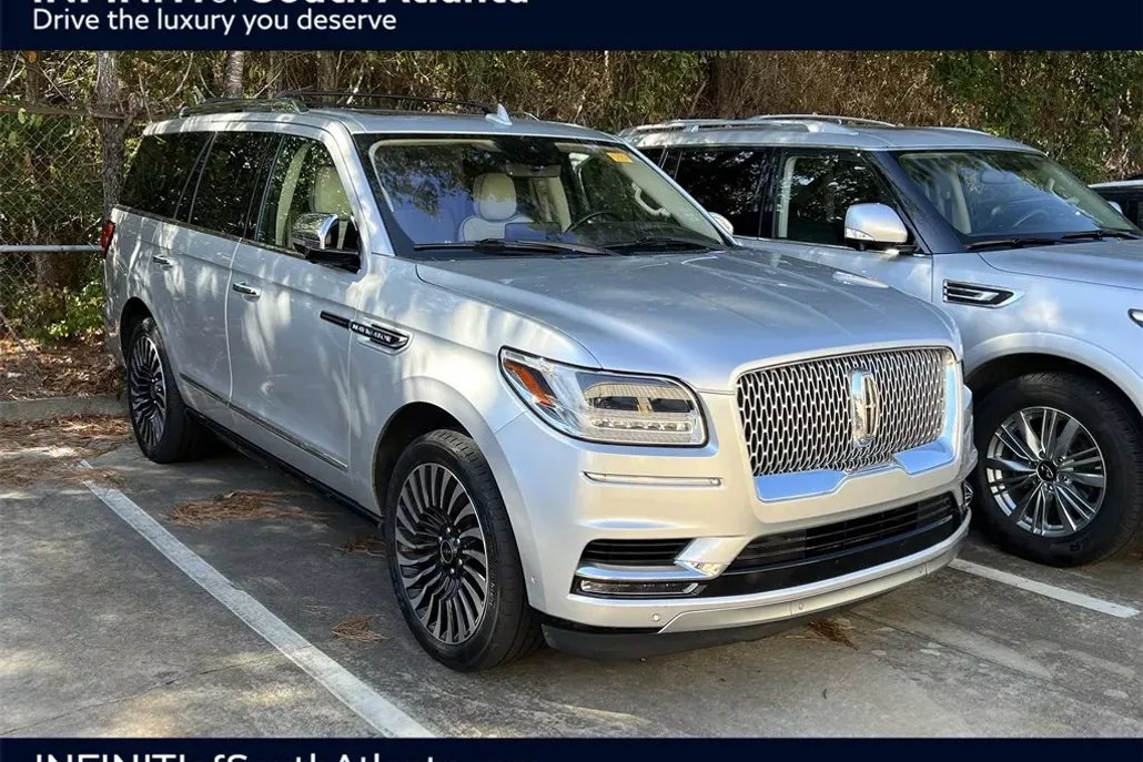 2019 Lincoln Navigator Black Label photo 1