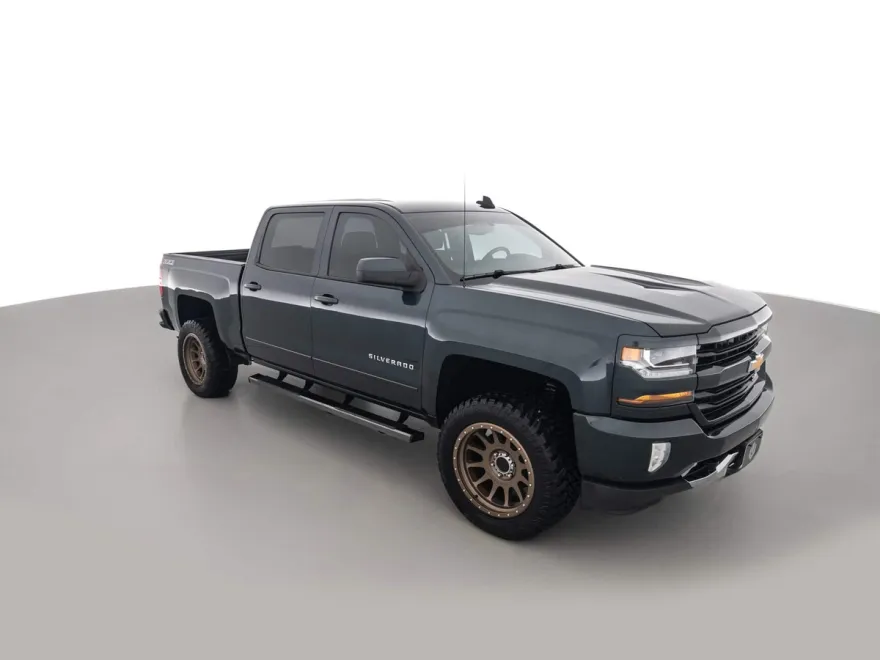 2017 Chevrolet Silverado 1500 LT Z71 photo 1