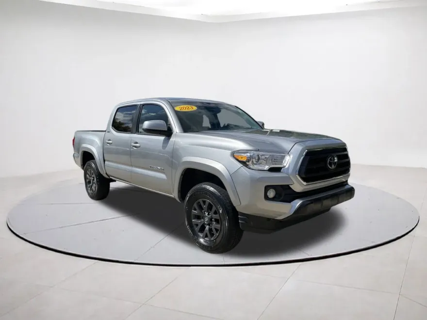 2023 Toyota Tacoma SR5 V6 4x4 photo 1