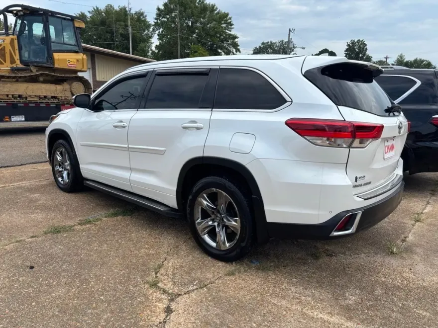 2018 Toyota Highlander Limited photo 1