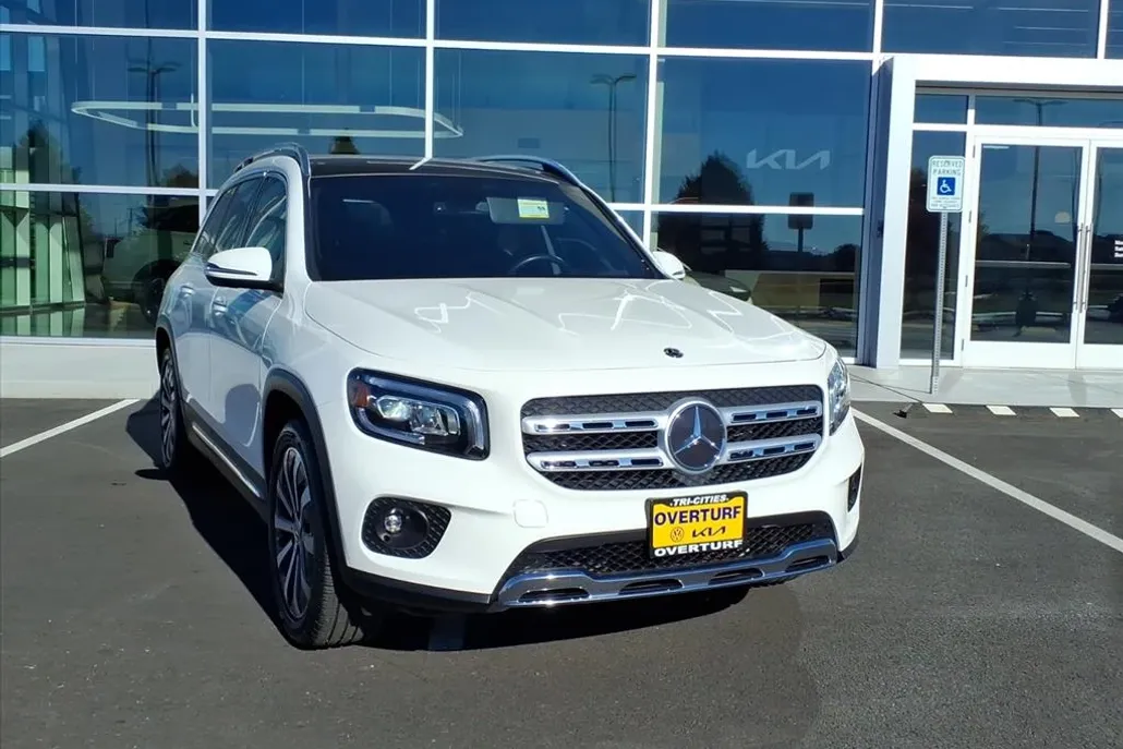2020 Mercedes Benz GLB 250 4MATIC photo 1