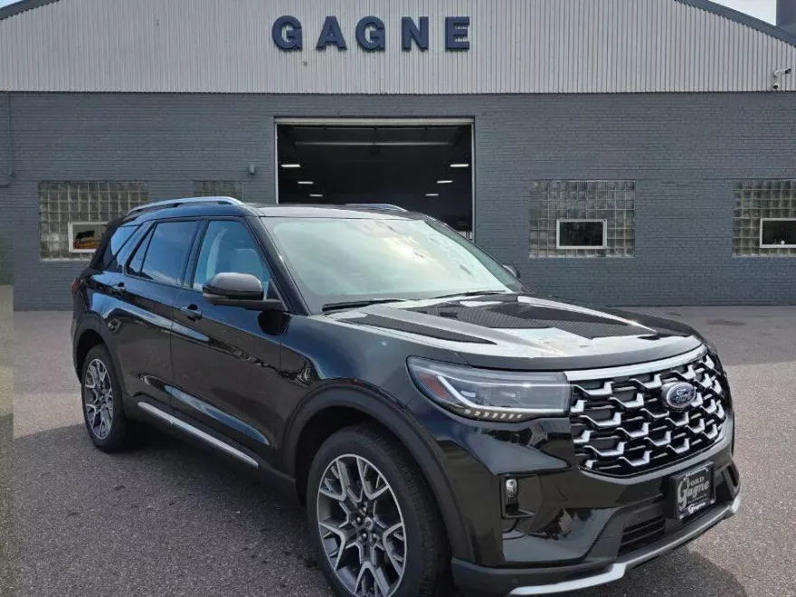 2025 Ford Explorer Platinum photo 1