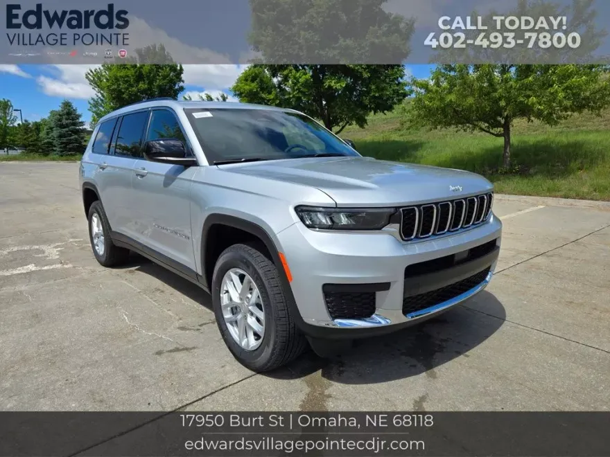 2025 Jeep Grand Cherokee Laredo X photo 1