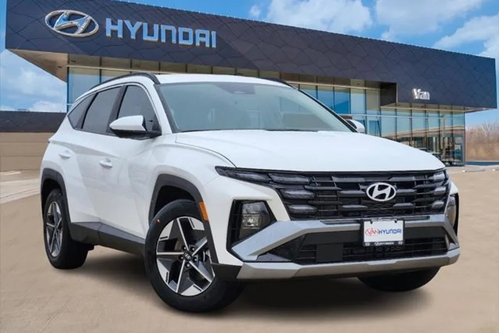 2025 Hyundai Tucson SEL photo 1