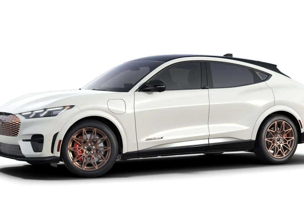 2025 Ford Mustang Mach-E GT photo 1