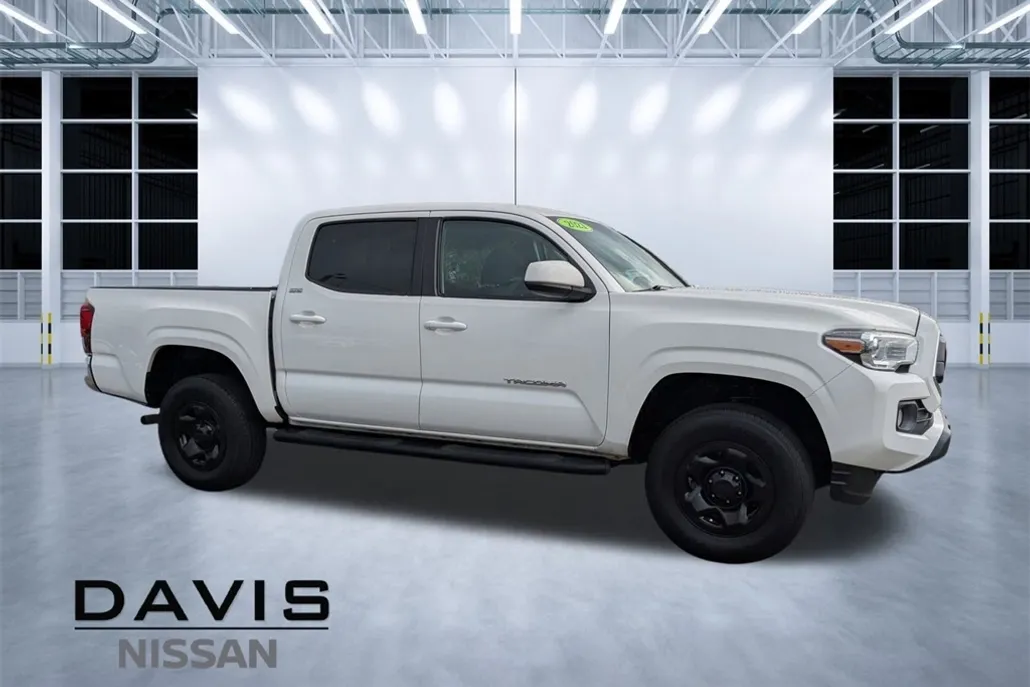 2021 Toyota Tacoma SR5 photo 1