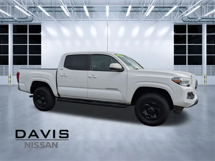 2021 Toyota Tacoma SR5 photo 1