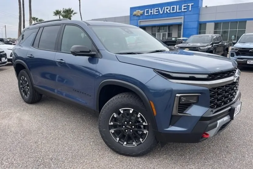 2026 Chevrolet Traverse Z71 photo 1