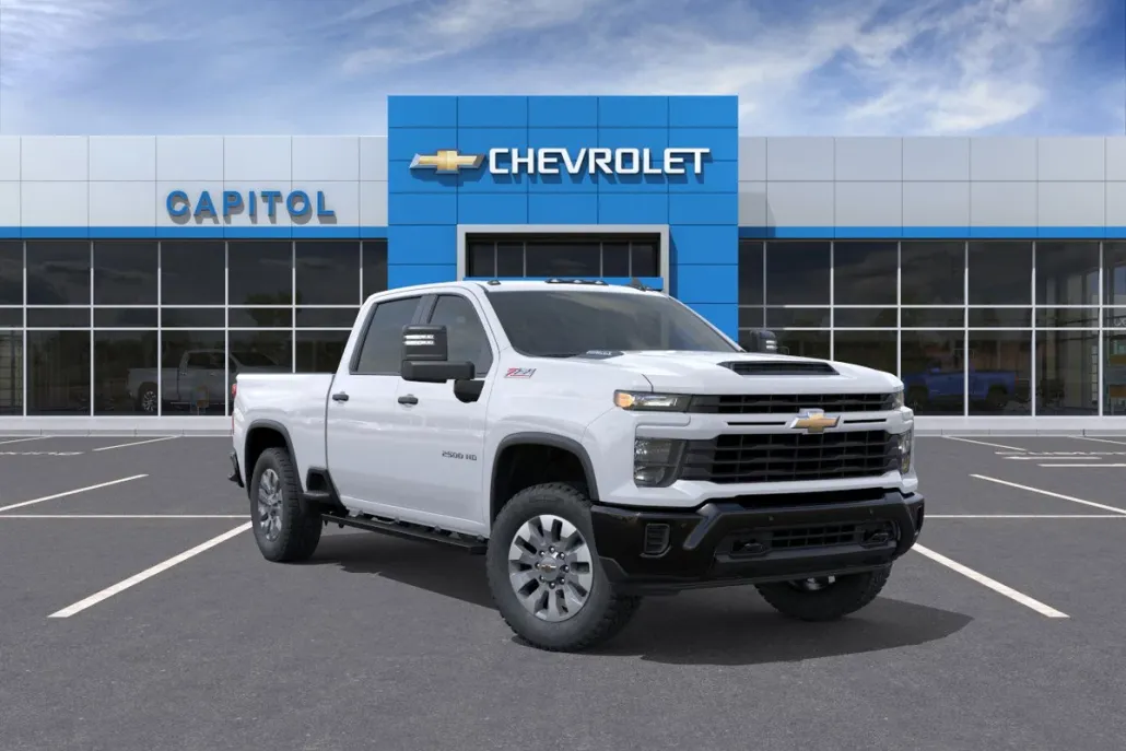 2025 Chevrolet Silverado 2500HD Custom photo 1