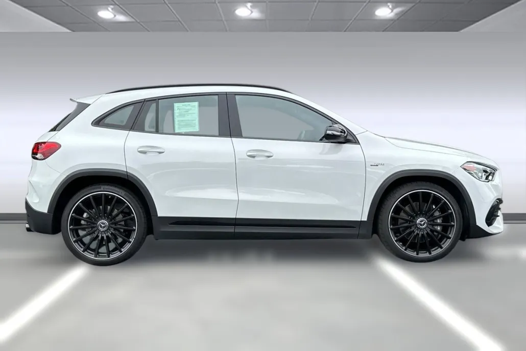2021 Mercedes Benz GLA AMG 45 4MATIC photo 1