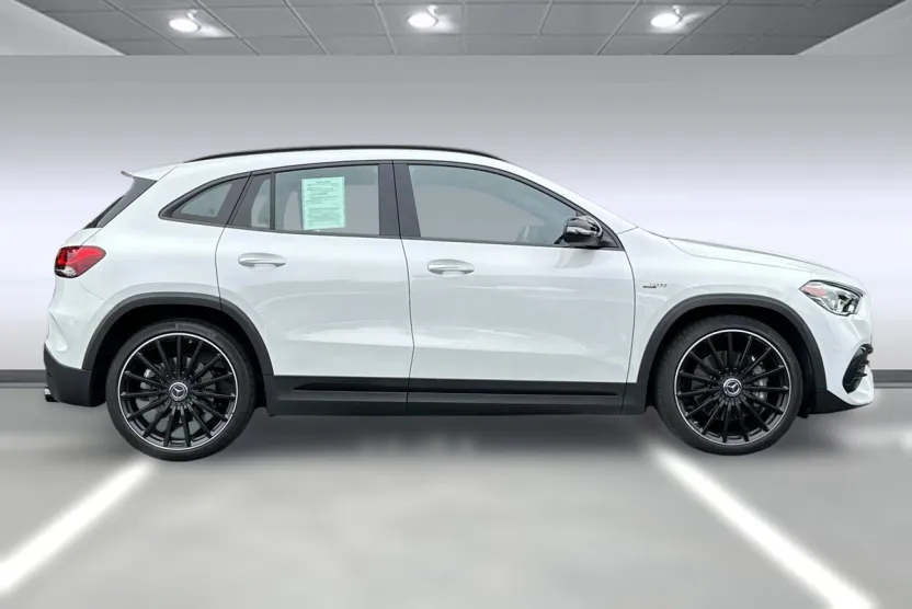 2021 Mercedes Benz GLA AMG 45 4MATIC photo 1