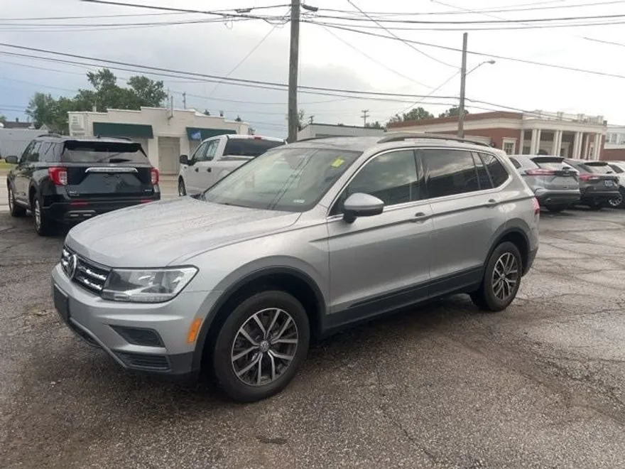 2019 Volkswagen Tiguan SE photo 1