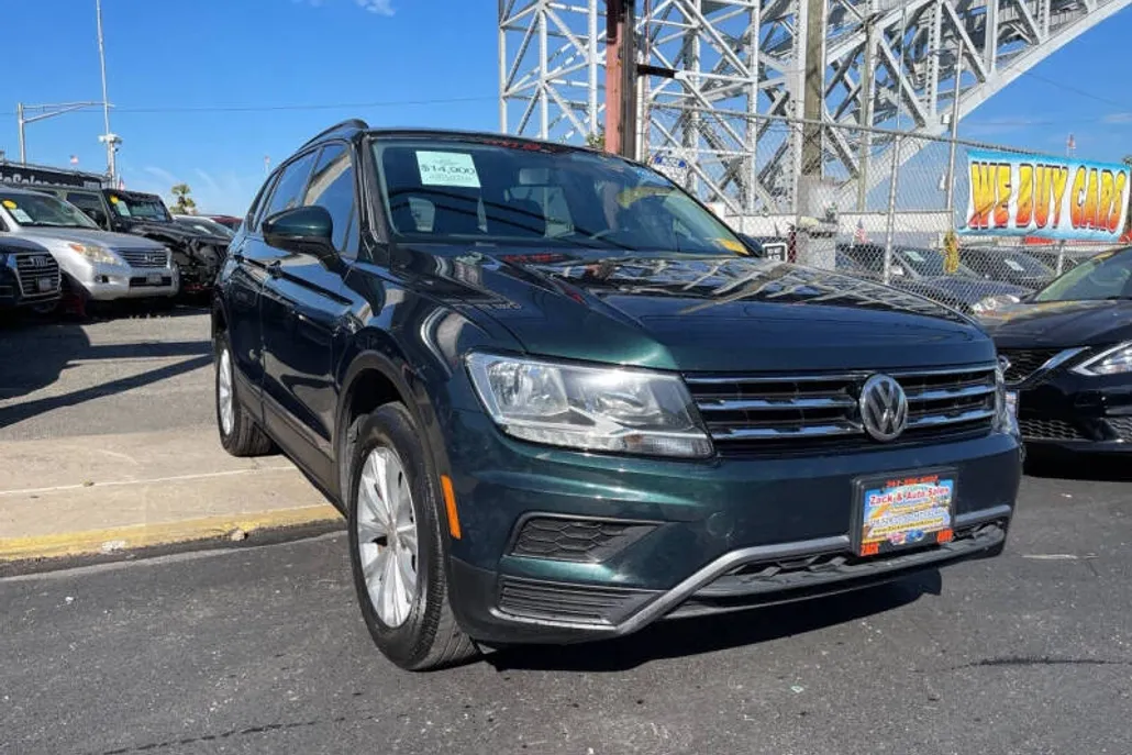 2019 Volkswagen Tiguan S photo 1