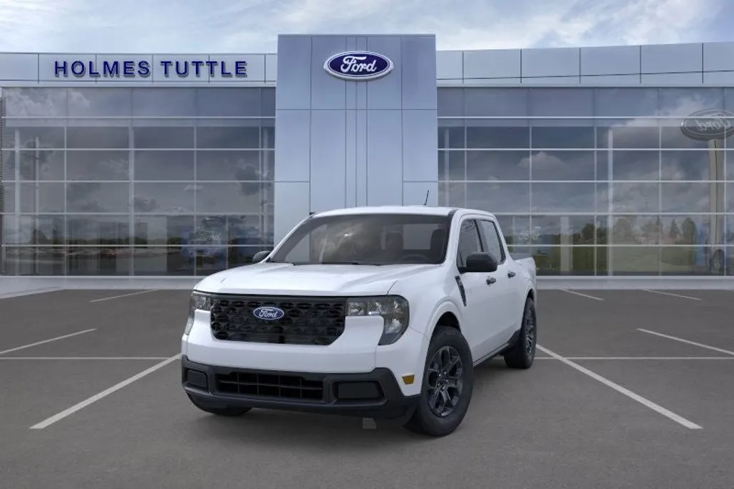2025 Ford Maverick XLT photo 1