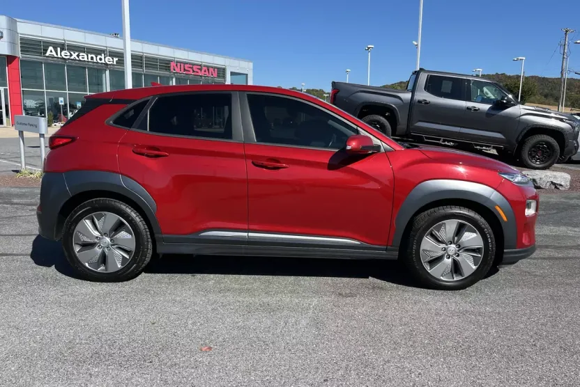 2021 Hyundai Kona Electric Limited photo 1