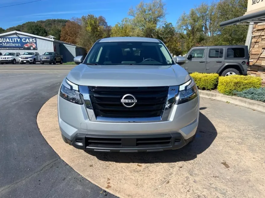 2022 Nissan Pathfinder S photo 1