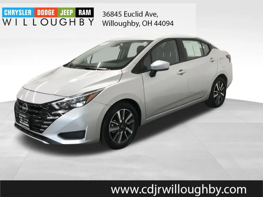 2025 Nissan Versa 1.6 SV photo 1