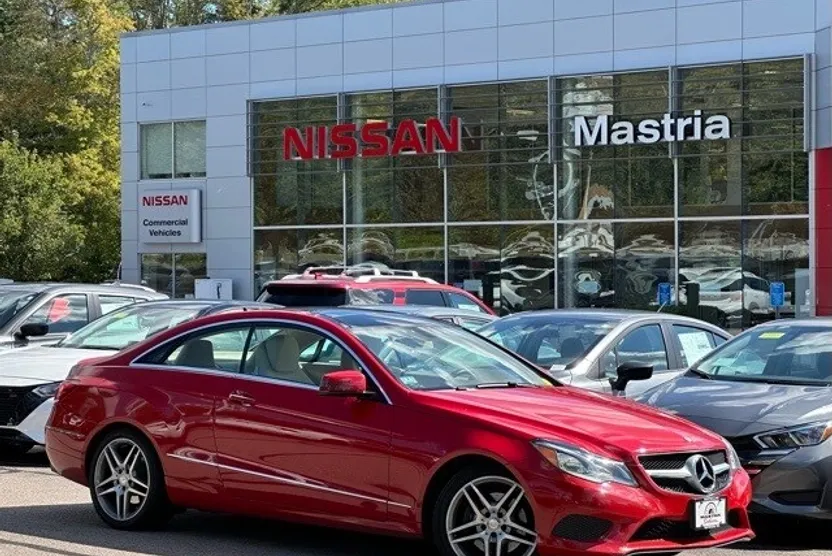 2014 Mercedes Benz E 350 4MATIC Coupe photo 1
