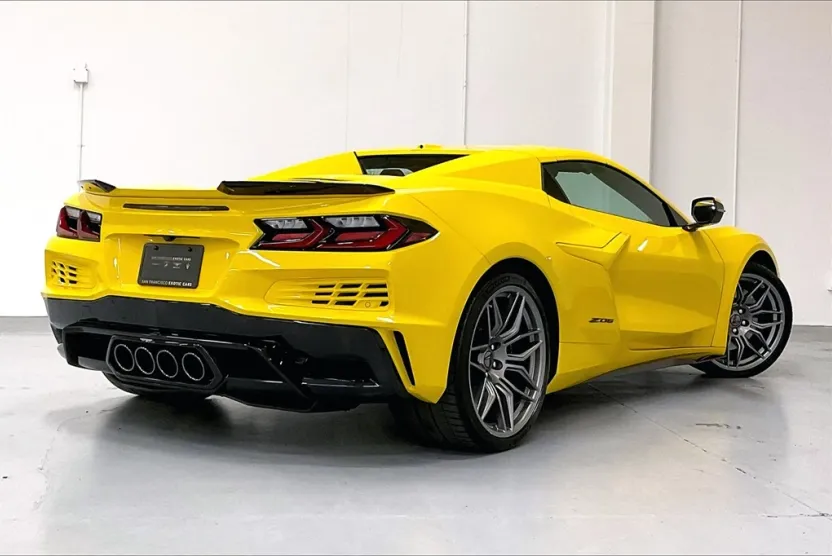 2025 Chevrolet Corvette Z06 Convertible photo 1