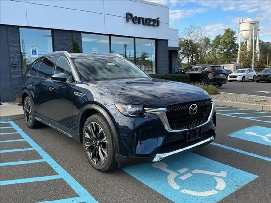 2024 Mazda CX-90 Plug-in Hybrid Premium photo 1