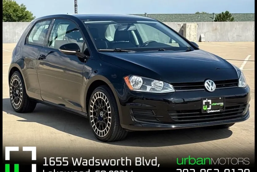 2015 Volkswagen Golf TSI Launch Edition photo 1