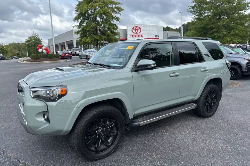 2022 Toyota 4Runner TRD Premium photo 1