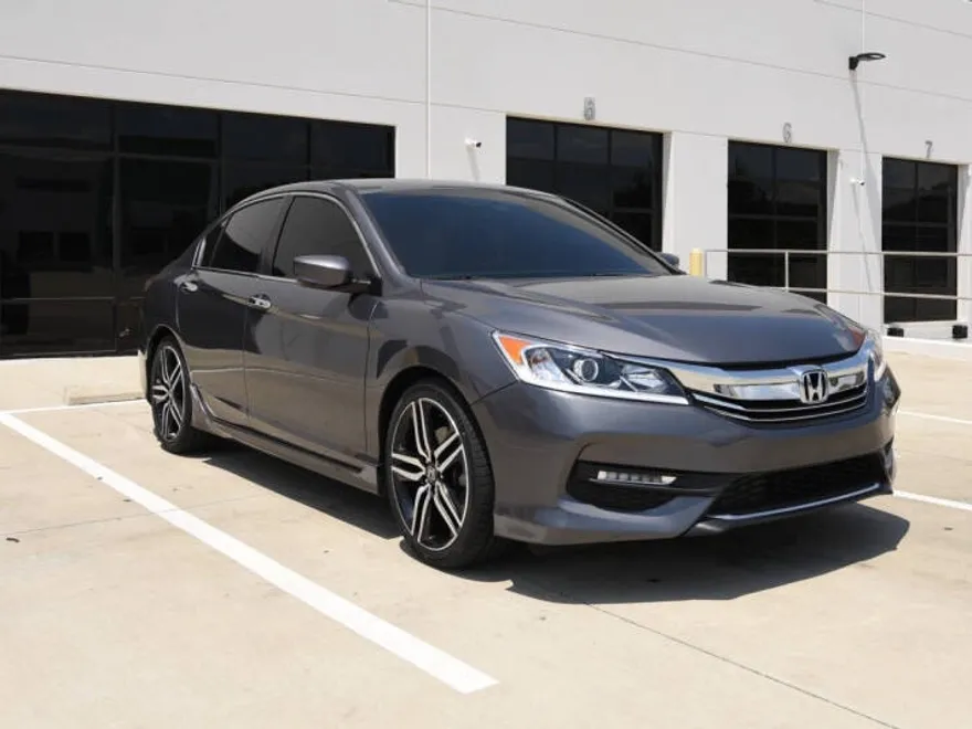 2016 Honda Accord Sport photo 1