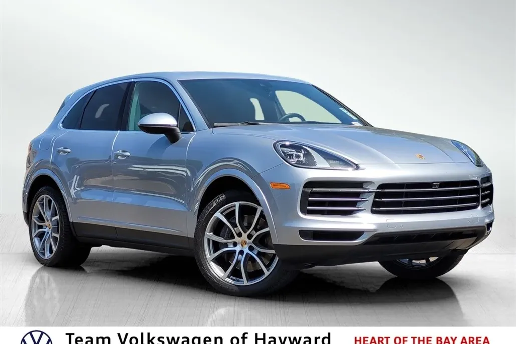 2021 Porsche Cayenne Base photo 1