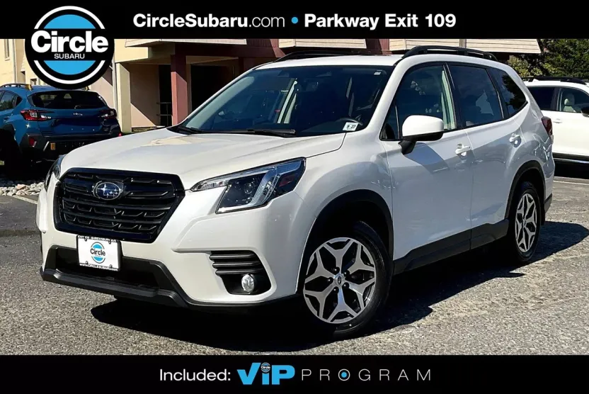 2022 Subaru Forester Premium photo 1