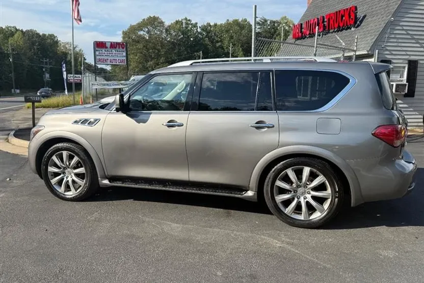 2013 Infiniti QX80 photo 1