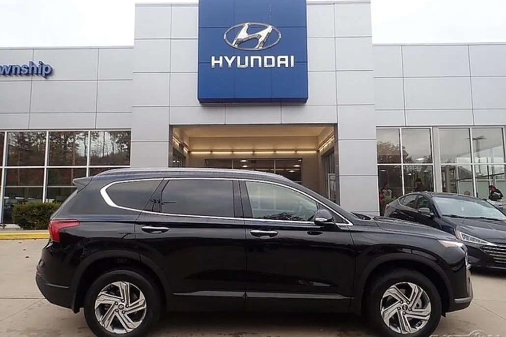 2023 Hyundai Santa Fe SEL photo 1