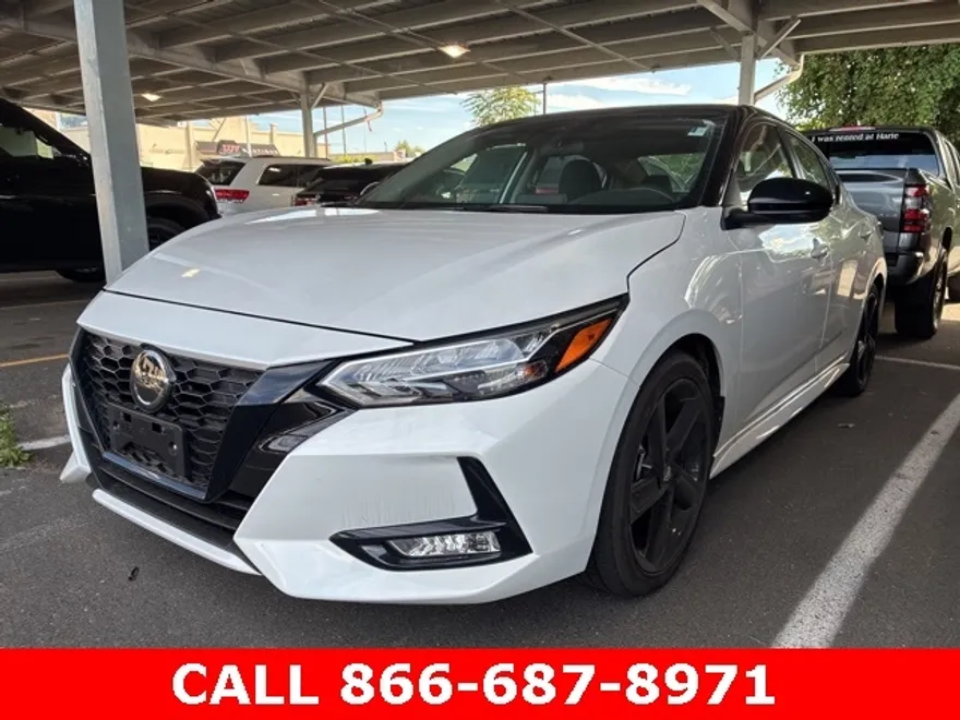 2023 Nissan Sentra SR photo 1