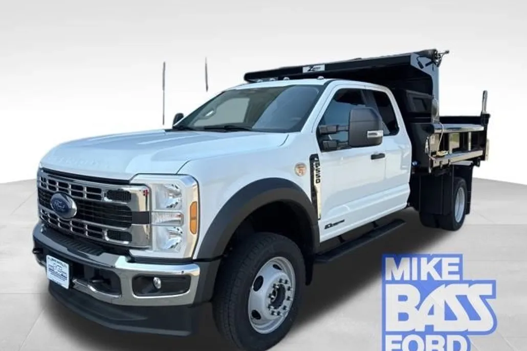 2024 Ford F-550 XL photo 1