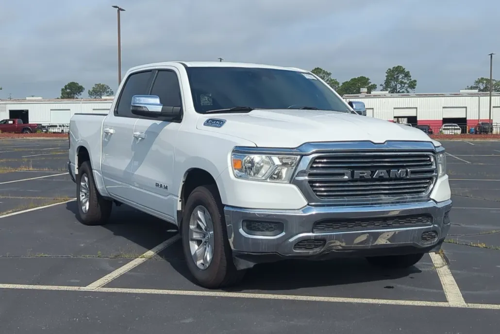 2023 Ram 1500 Laramie photo 1