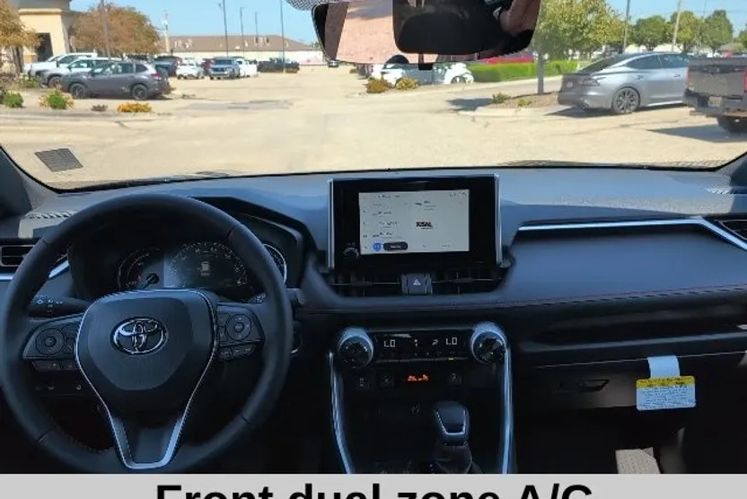 2025 Toyota RAV4 Prime SE photo 1