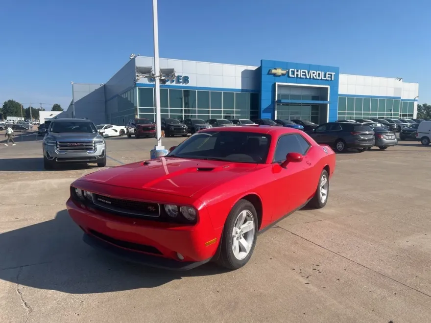 2014 Dodge Challenger R/T photo 1