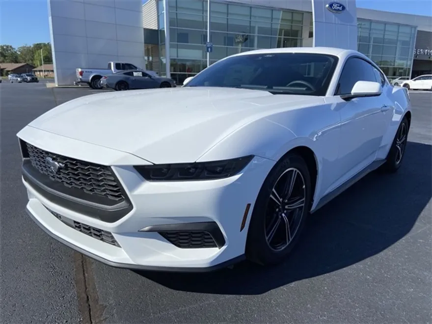 2025 Ford Mustang EcoBoost photo 1