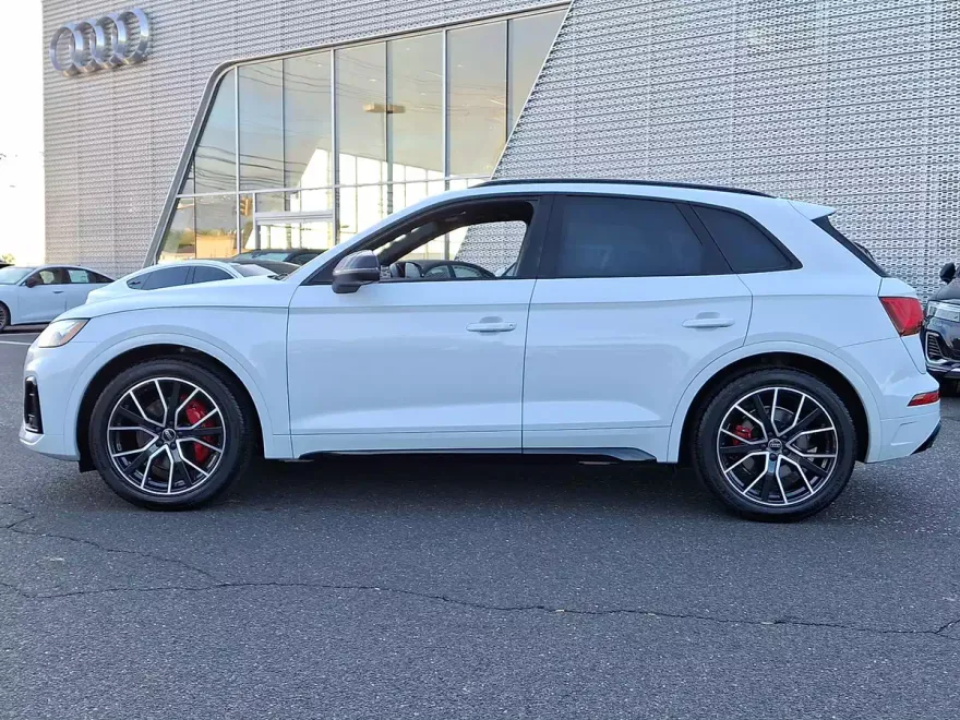 2023 Audi SQ5 Premium Plus photo 1