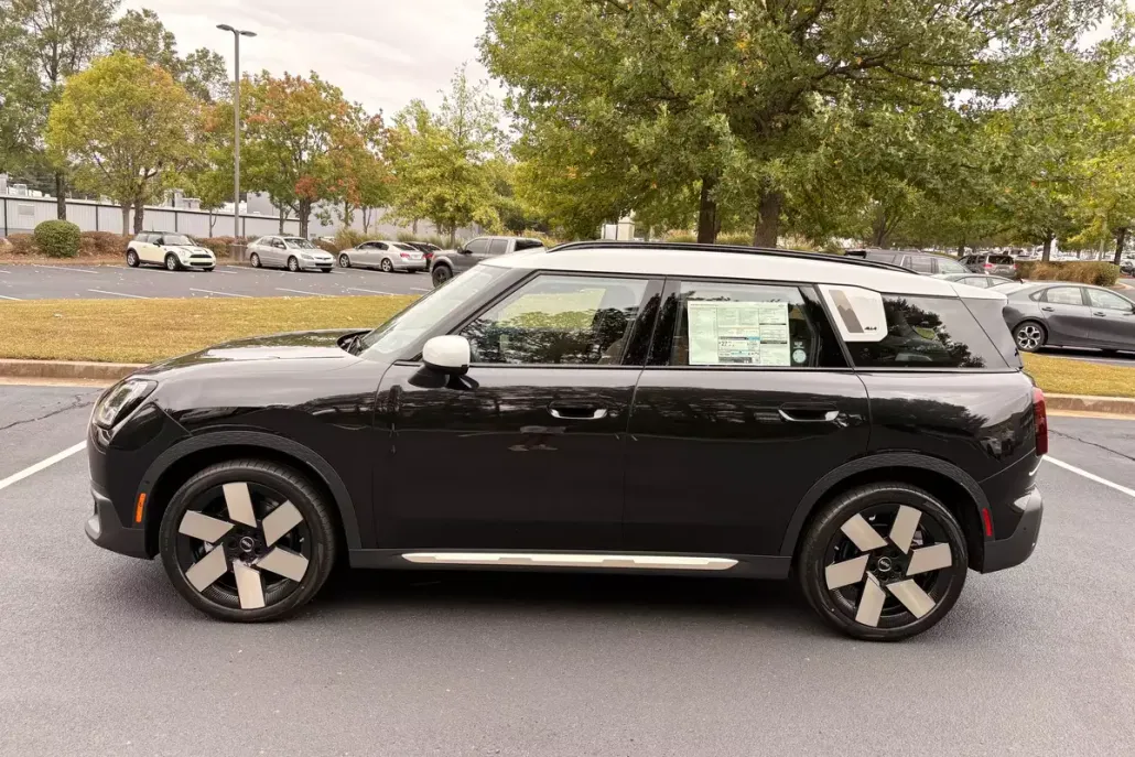 2026 Mini Countryman S ALL4 photo 1