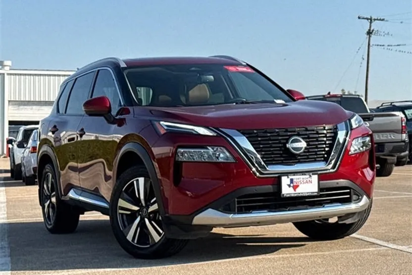 2023 Nissan Rogue Platinum photo 1