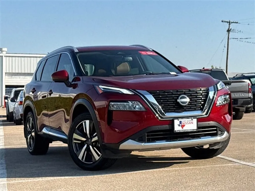 2023 Nissan Rogue Platinum photo 1